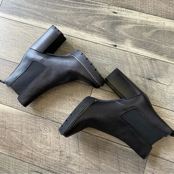 Tory Burch Lug 70MM Bootie Size 11 Black New Leather NEW